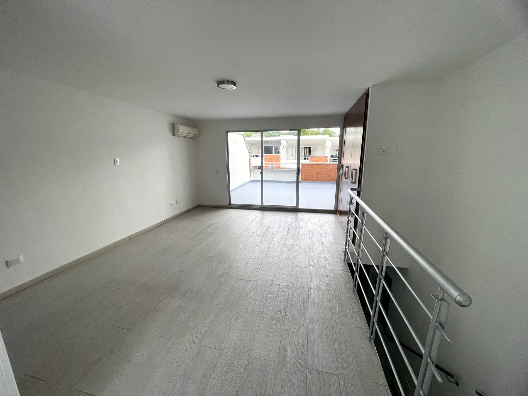 Interior de casa en conjunto cerrado en Pereira